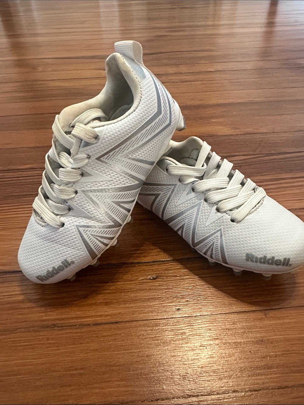 Riddell Kids White Athletic Cleats